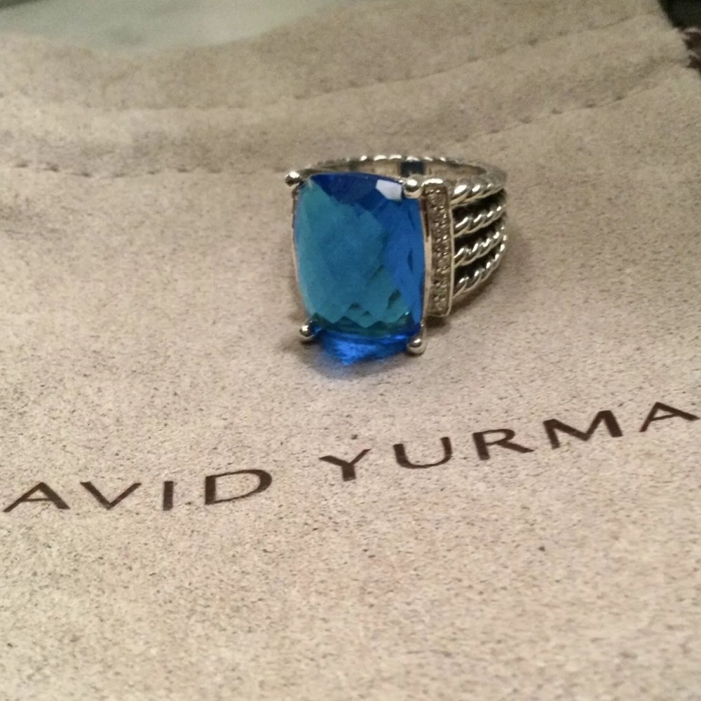 David Yurman Wheaton Ring with blue topaz and pave diamonds 6.75